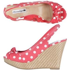 NWT coral polkadot wedges